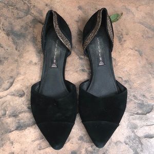 Black d’orsay pointed flats